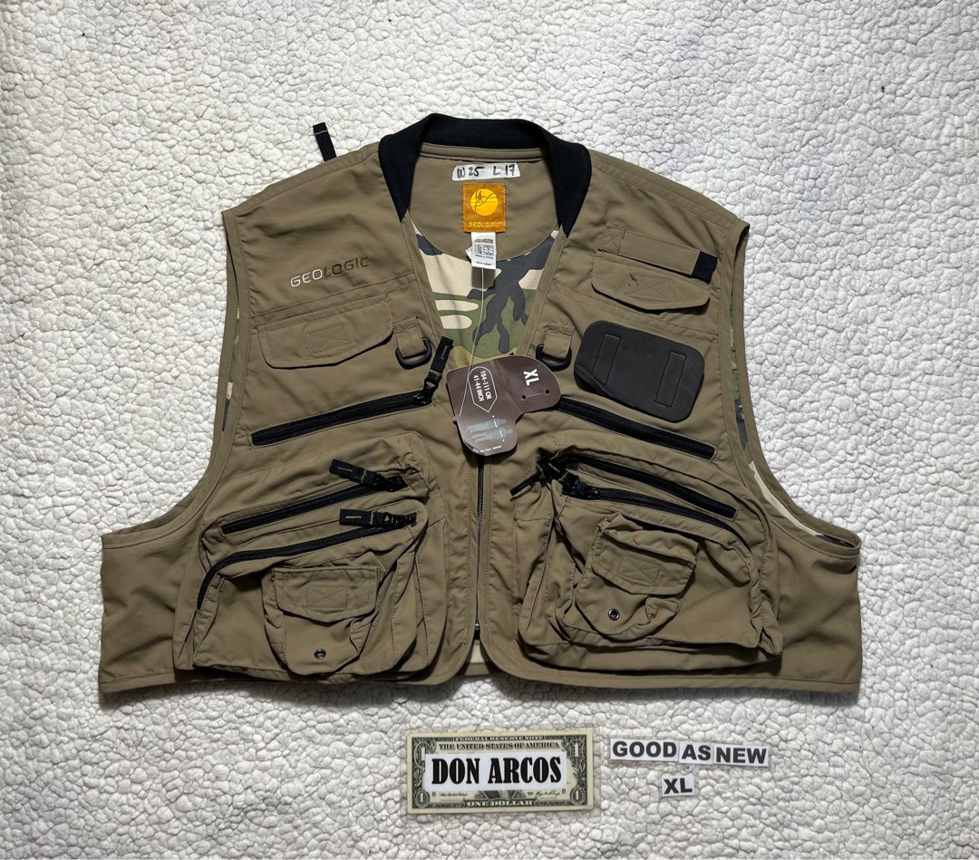 Decathlon geologi, Men's Fashion, Tops & Sets, Vests on Carousell