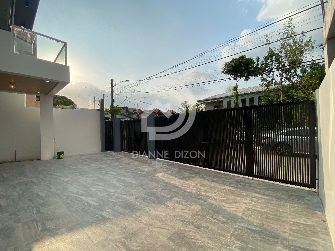 Elegant Overlooking House for Sale in Kingsville Court, Sumulong