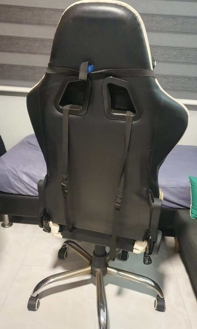 Free Gaming Chair, Furniture & Home Living, Furniture, Chairs on Carousell