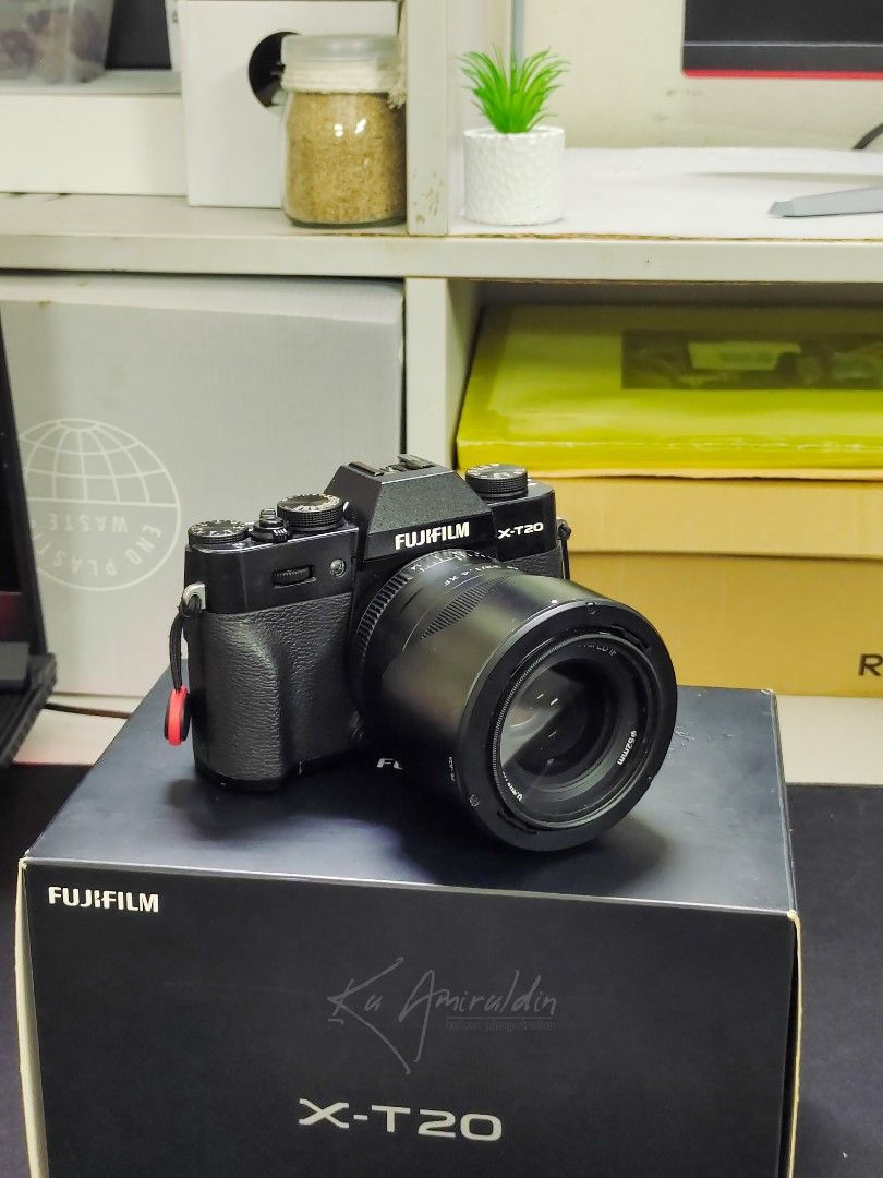 mirrorless xt20