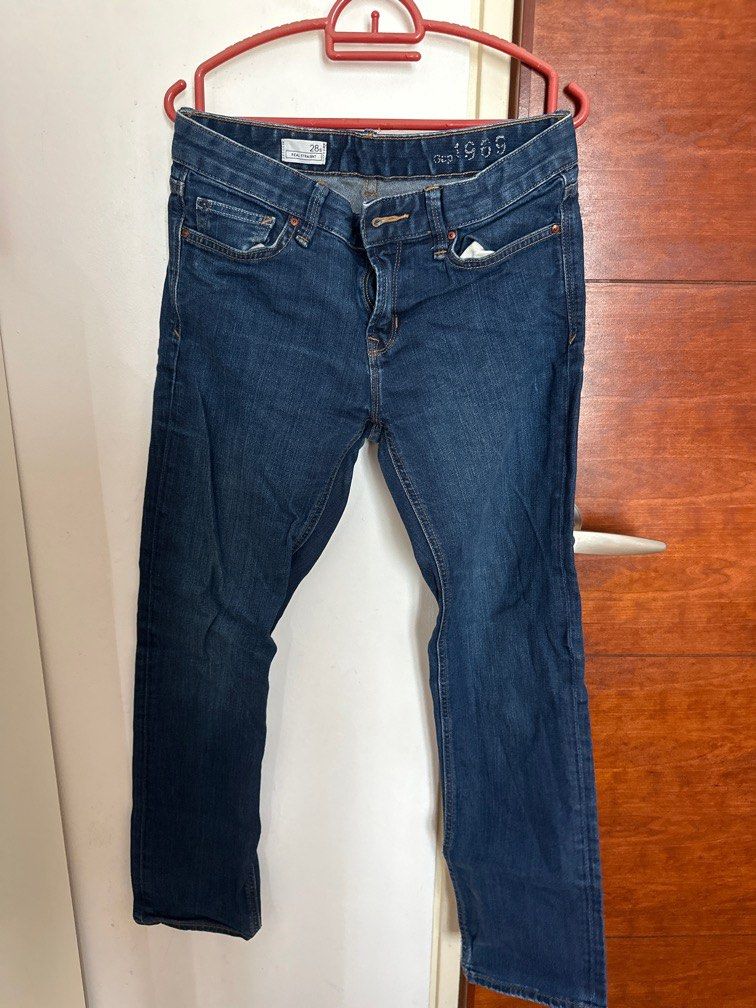 Gap jeans size deals 28