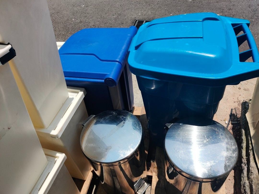 Garbage Bin for sale 20 each, Everything Else on Carousell