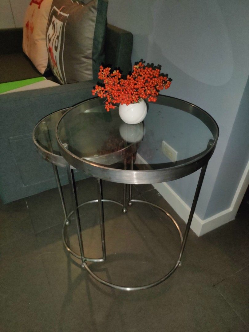 Glass center table 2 pairs stainless on carousell