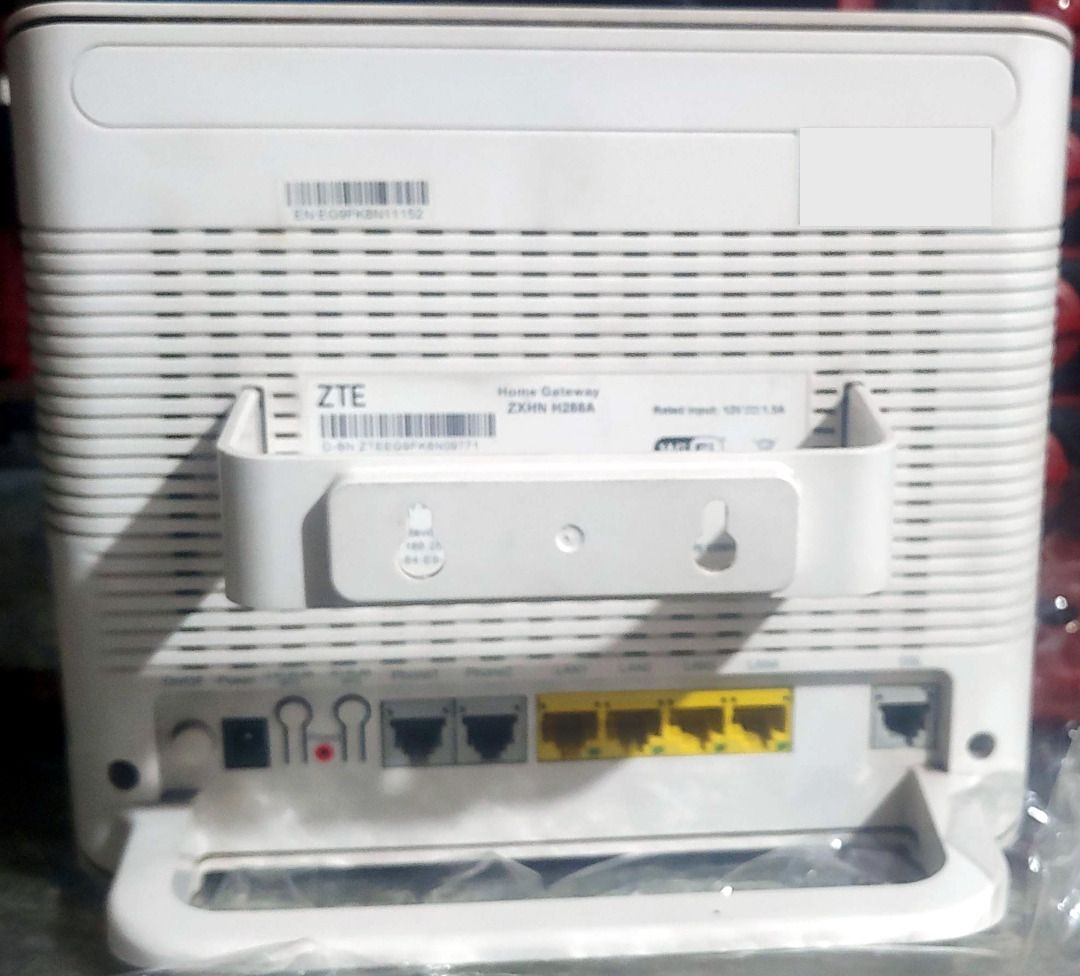 Globe AC1200 Wireless Dual Band Gigabit VDSL2 Modem Router, Computers