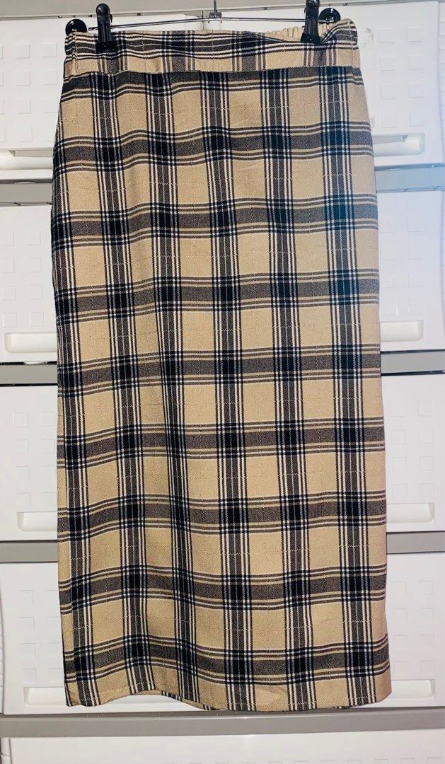 Gu by Uniqlo Plaid Pencil Skirt