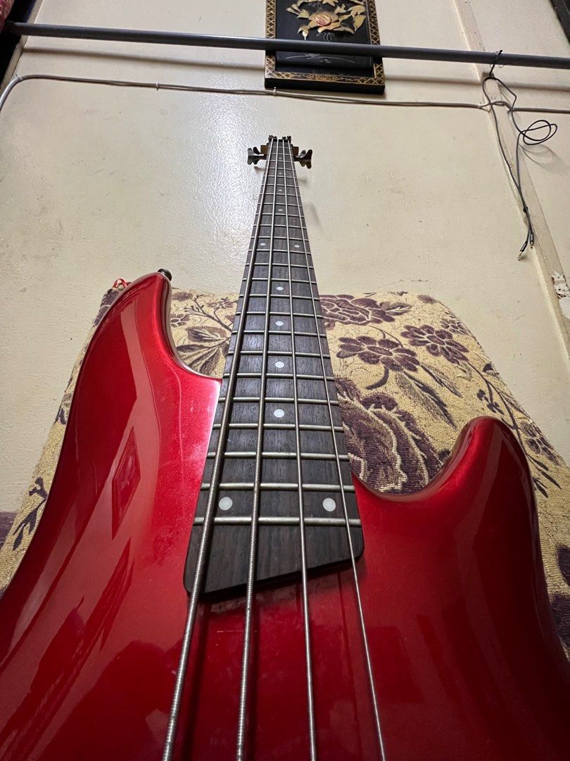 Ibanez SR300CA Candy Apple Bass Guitar, Hobbies & Toys, Music & Media, Musical Instruments on