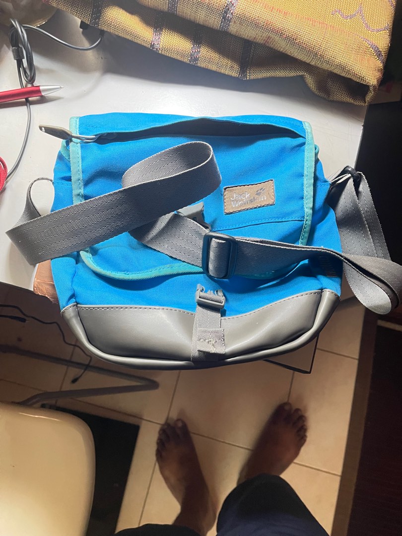 Jack wolfskin hotsell sling bag
