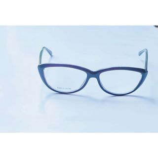 Kacamata minus model cat eye warna frame hitam metalik