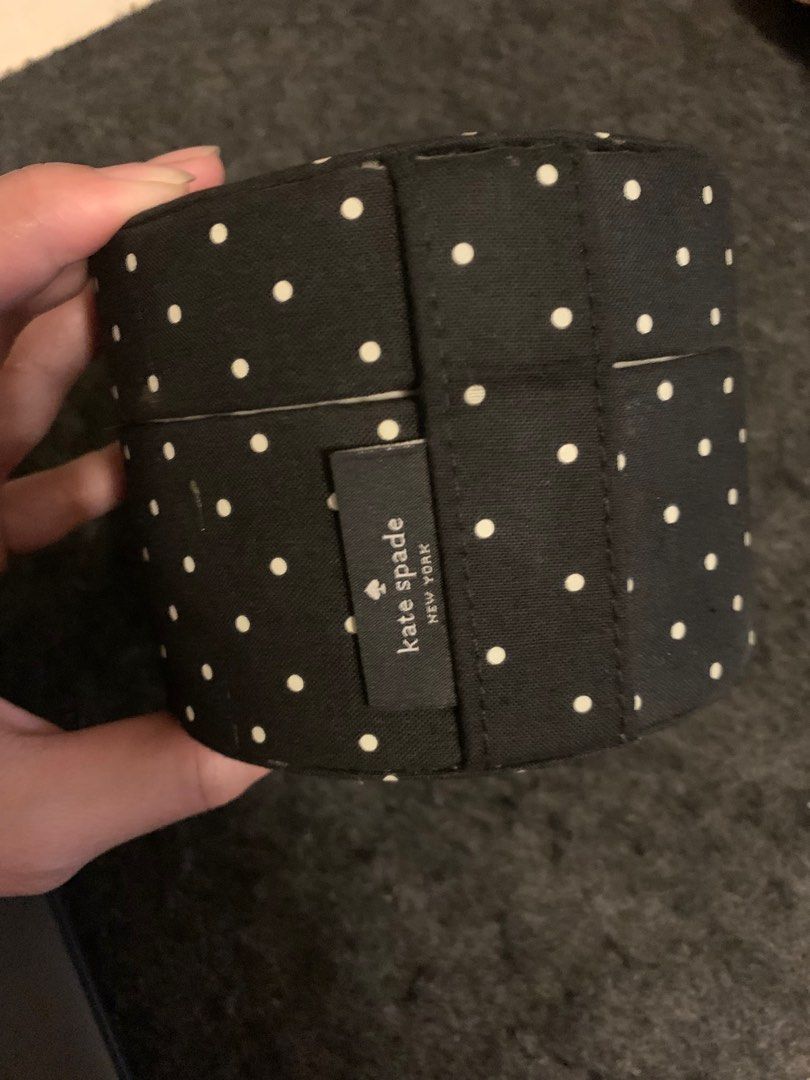kate spade jewelry organizer (Category: Accessory Holder, Box & Organizers) located in Manila. Submitted by treasure.wave (Listing ID 1225933234, Image 1). Description: .