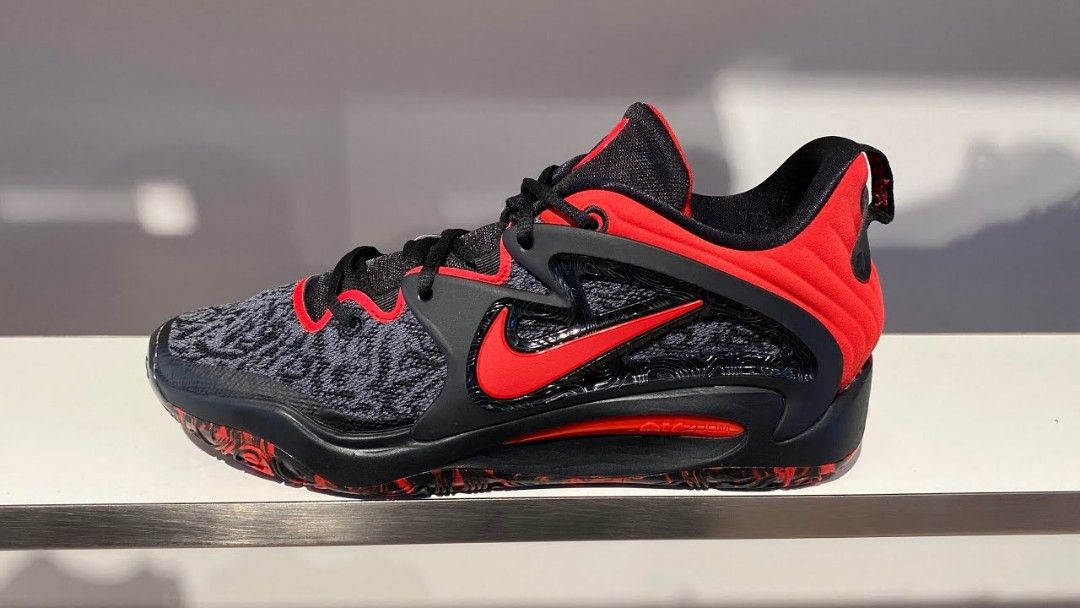 Kd 15 Basketball shoes, Men's Fashion, Footwear, Sneakers on Carousell