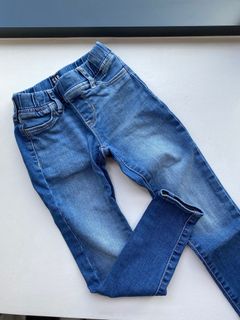 (Category: ) located in . Submitted by ashleynyc (Listing ID 1225936213, Image 1). Description: .