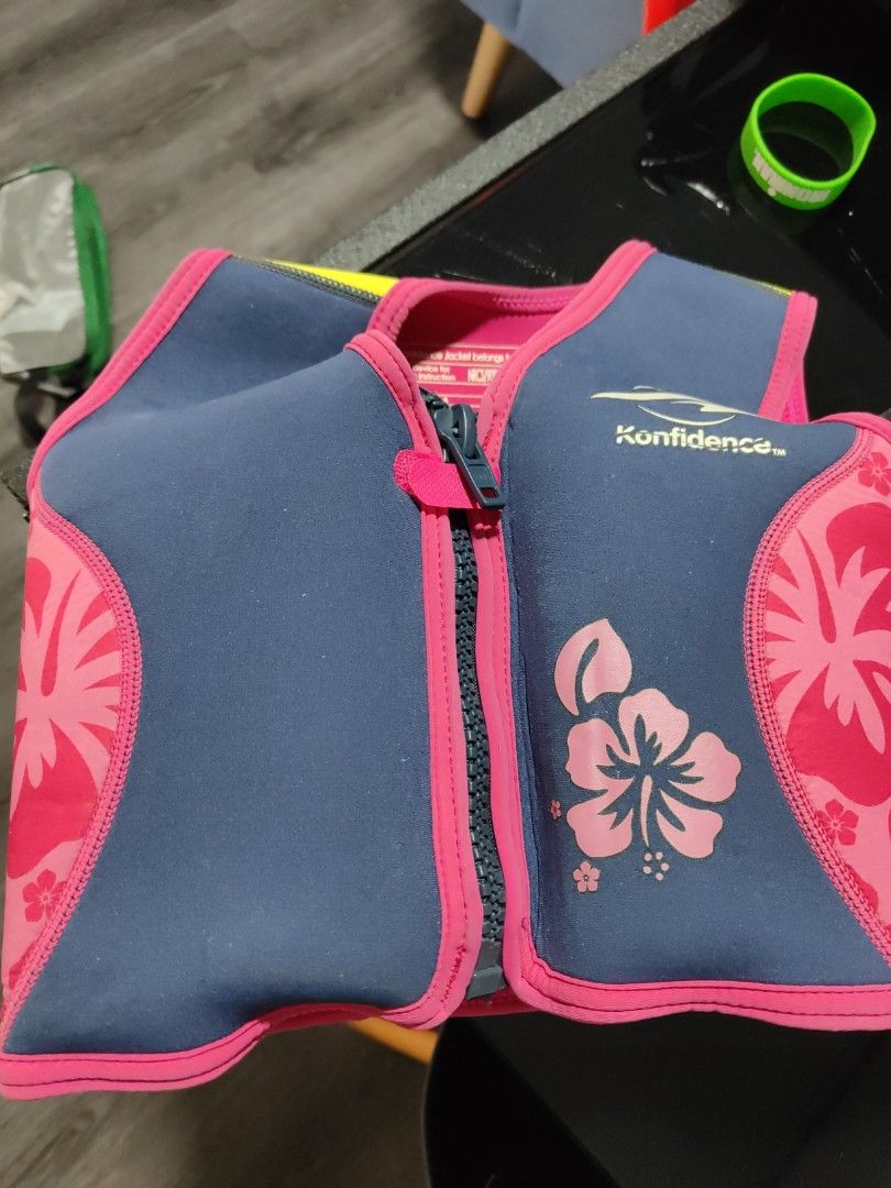 Konfidence Swimming Life Vest, Babies & Kids, Babies & Kids Fashion on
