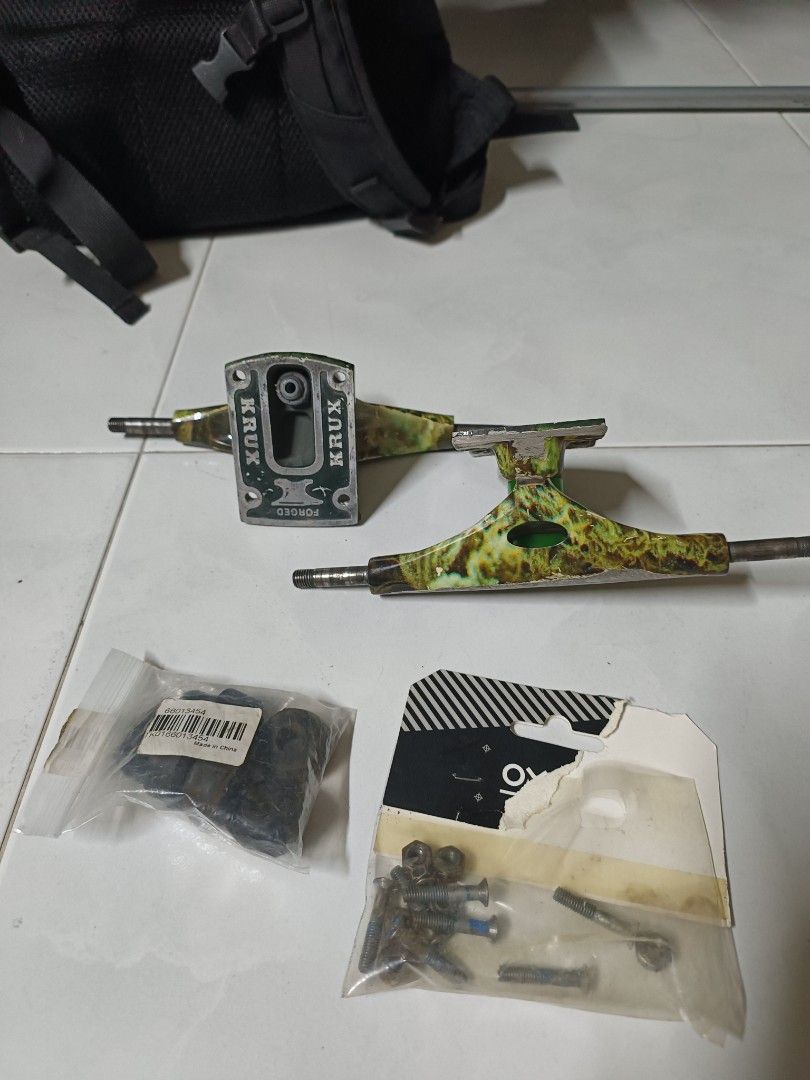 Krux trucks, hardware and bushings, Sports Equipment, Sports