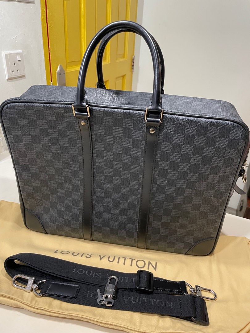 Authentic Louis Vuitton Damier Graphite coated canvas with silver hardware Briefcase  Laptop Bag Jorn (LV), Women's Fashion, Bags & Wallets, Cross-body Bags on  Carousell