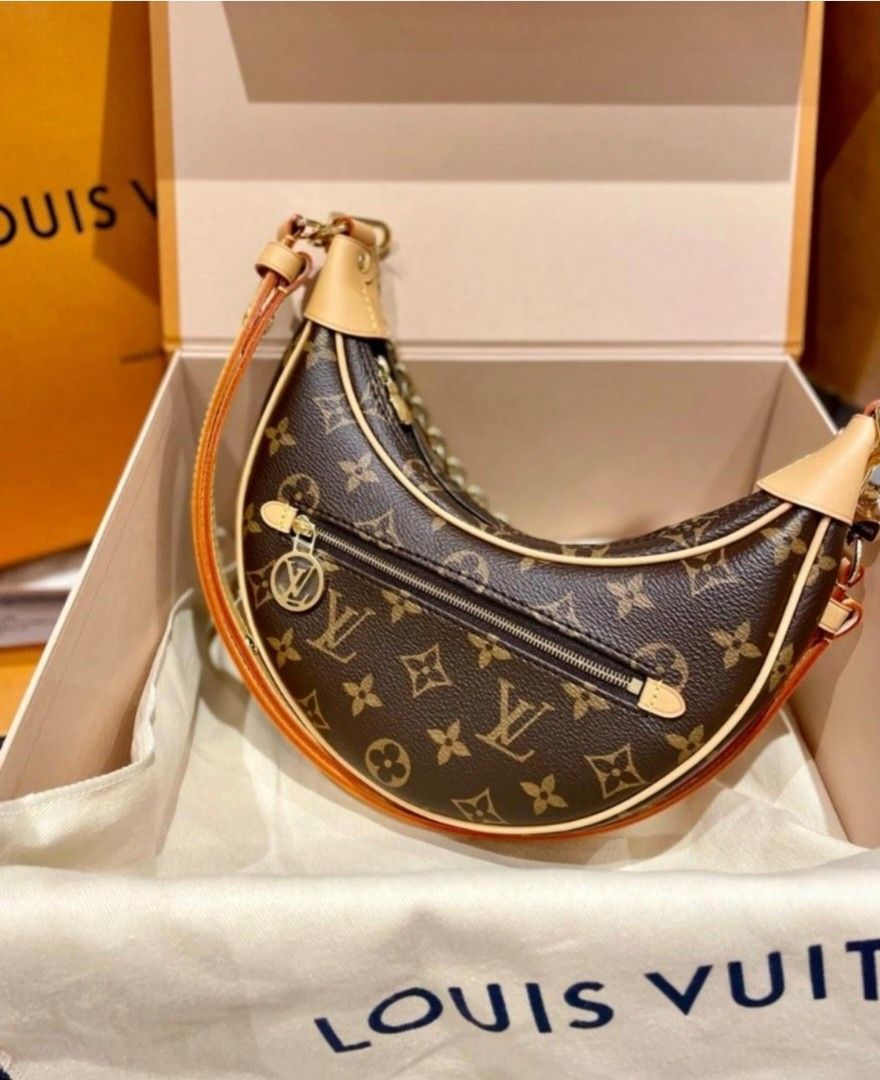 SALE!!! Louis Vuitton Flower Hobo Vachetta before 4000, Luxury, Bags &  Wallets on Carousell