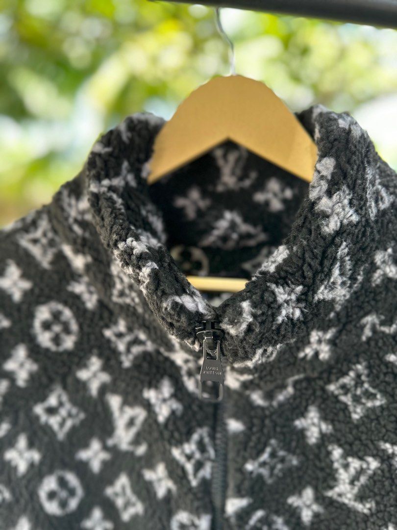 LV Monogram Teddy Jacquard Fleece ZIP Jacket, Men's Fashion, Activewear on  Carousell