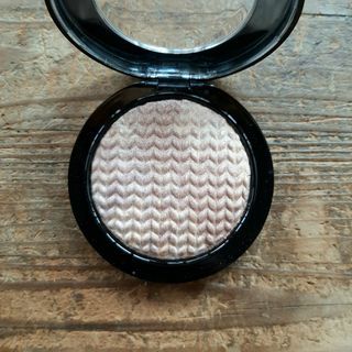 MAC mineralize skin finish
