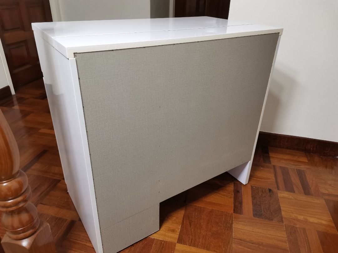Makeup Table (Category: Tables & Sets) located in Singapore. Submitted by lucasliang0508 (Listing ID 1226096280, Image 1). Description: One like new make up table for sale, need to pickup by self, dimension - The desk - 80 x 46 x 76.5 (cm) The seat - 40 x 36 x 42 (cm).