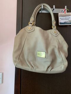 （分類：）位於 。 由 offthetagluxury 提交（商品編號 1225967879，圖片 1）。簡介： 。