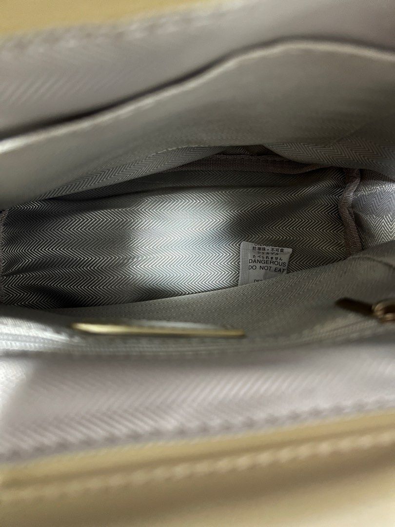 Mini backpack (Category: Backpacks) located in Singapore. Submitted by abbytay98 (Listing ID 1226106263, Image 3). Description: Condition: 9.5/10 Still in good condition with dust bag included. Dimension: 28cm x 22cm x 10cm Do allow a difference of 2cm. To find out more, do message me. Thanks! :) .