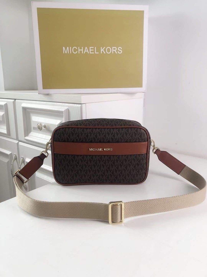 MK Kenly Crossbody (Category: Luxury Bags & Wallets) located in Rizal. Submitted by LuxbyMarifrance (Listing ID 1226119411, Image 3). Description: 🏷️ 3,000 only + SF 👝 MK Kenly Crossbody 📏 9.75” W X 6” H X 3.75” D 📌 with tag, dust bag, paper bag ✨All trademarks, logos and brand names are reserved and property of the original brand owners. #LuxbyMarifrance #authentic💯 #lowestpriceguaranteed #michaelkorsph #mkbagsph #michaelkorsforsaleph #fact