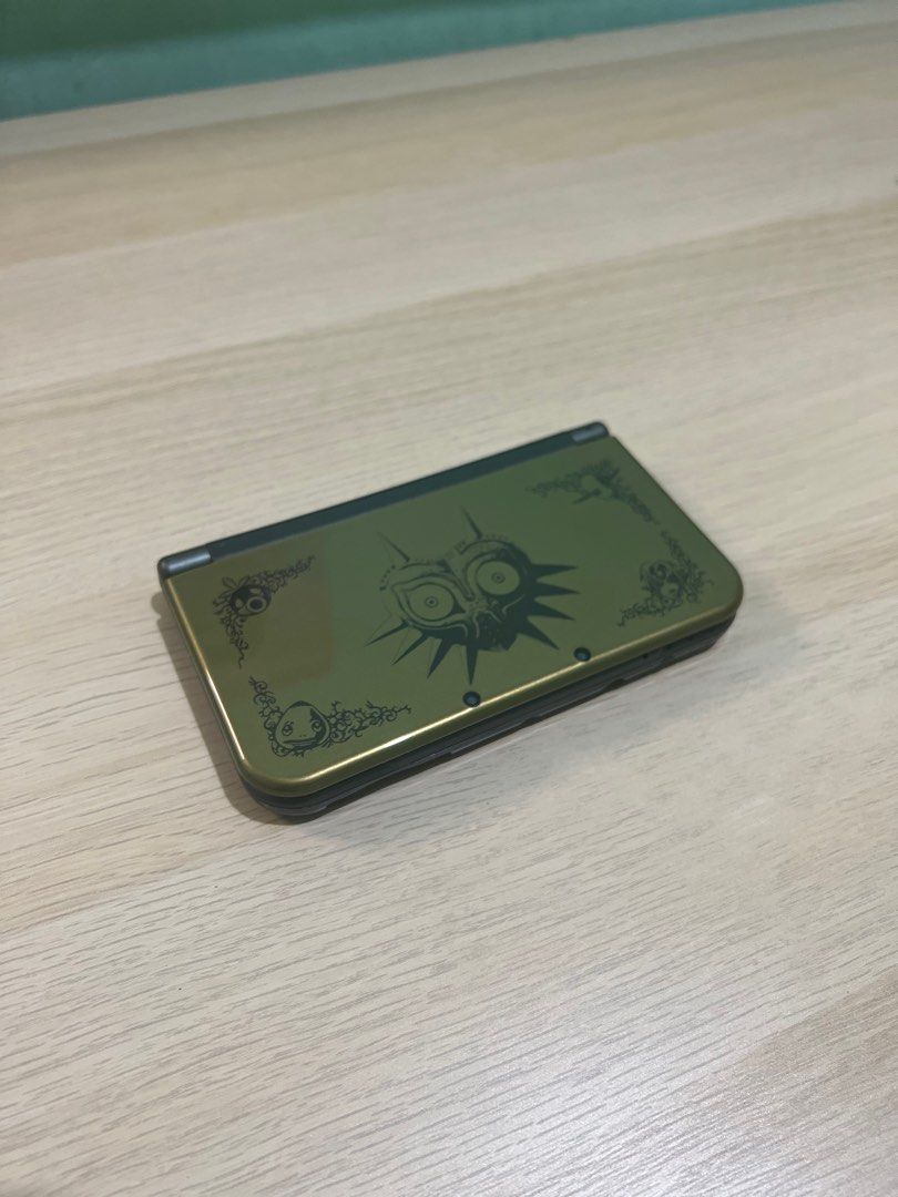 New Nintendo 3DS XL semi shell swap, Video Gaming, Video Game Consoles