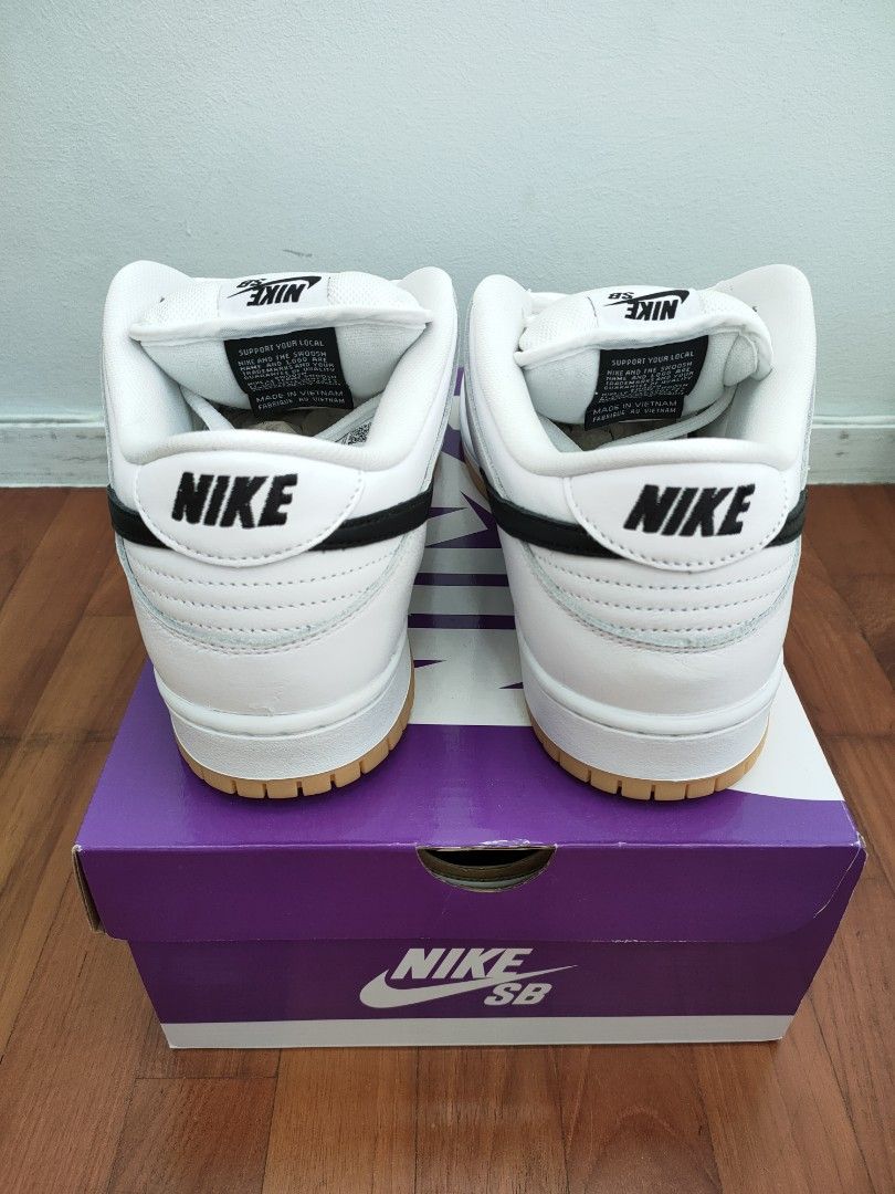 sb dunk low white gum