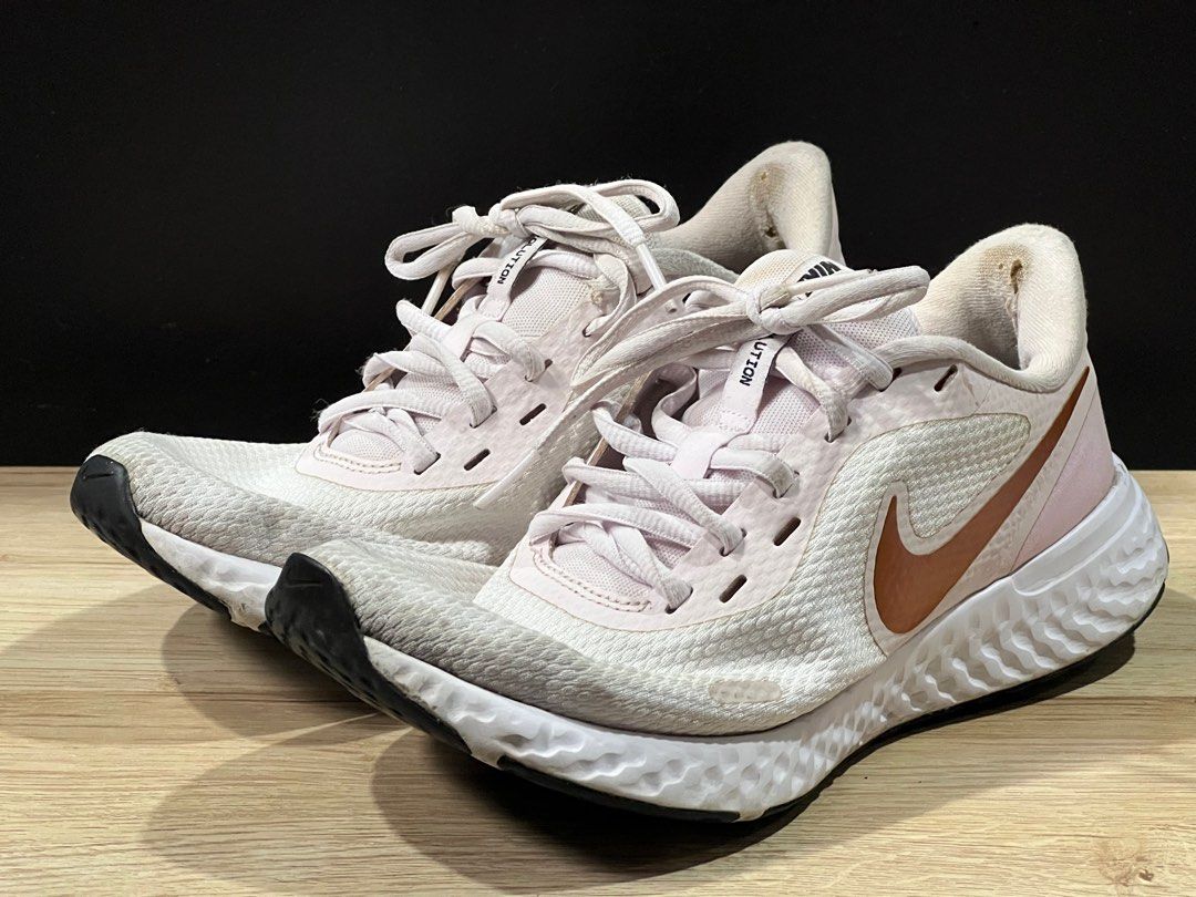 discount nike womens running shoes