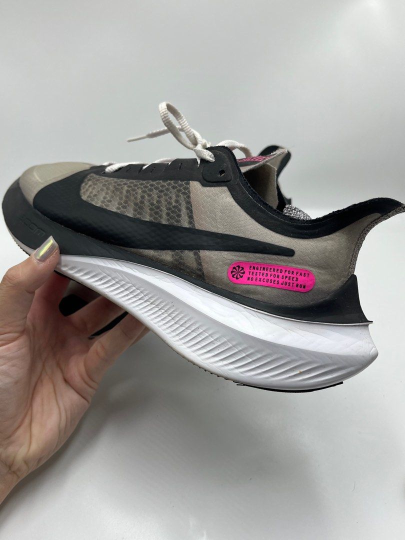 Nike zoom gravity grey hotsell