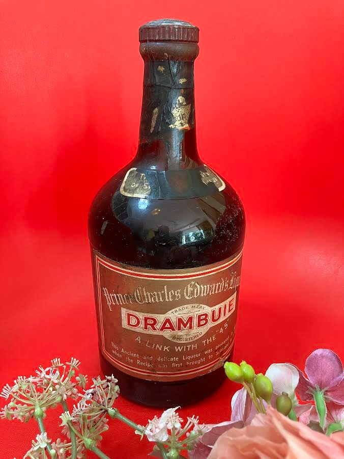 Old Parr and Drambuie, Food & Drinks, Alcoholic Beverages on Carousell