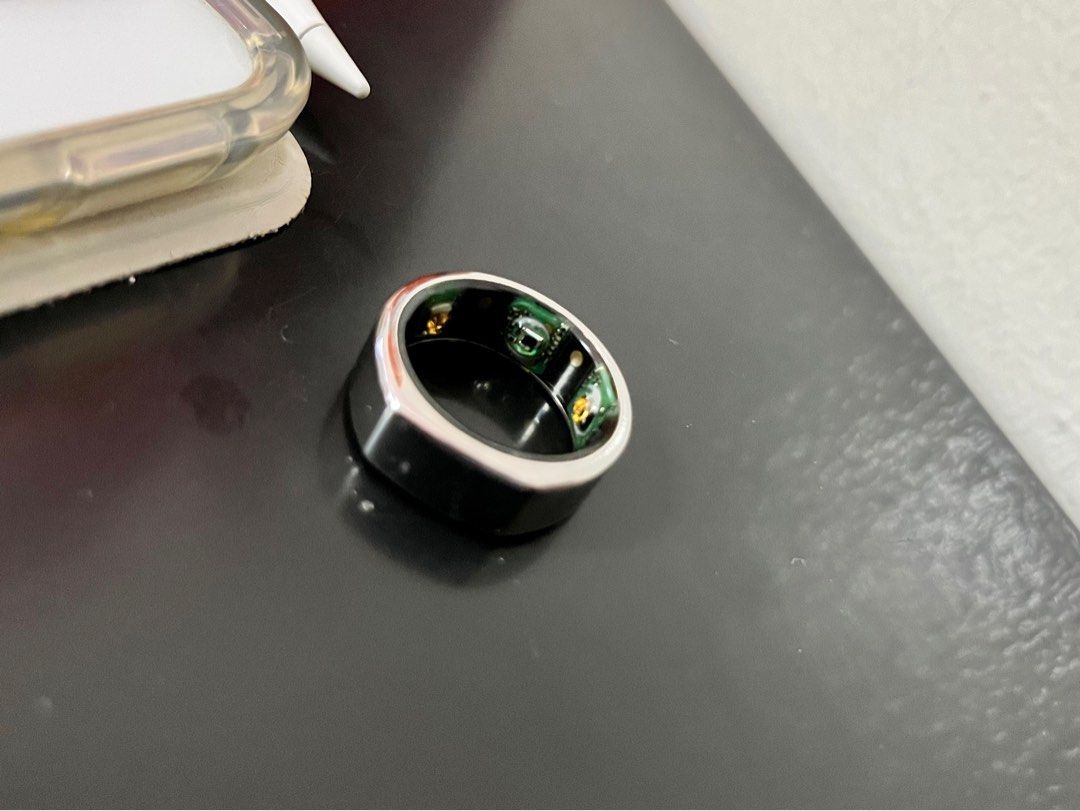 OURA GEN 2 (FITNESS AND SLEEP TRACKER) on Carousell