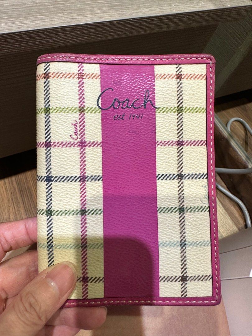 Passport holder Coach, Women's Fashion, Jewelry & Organisers, Accessory