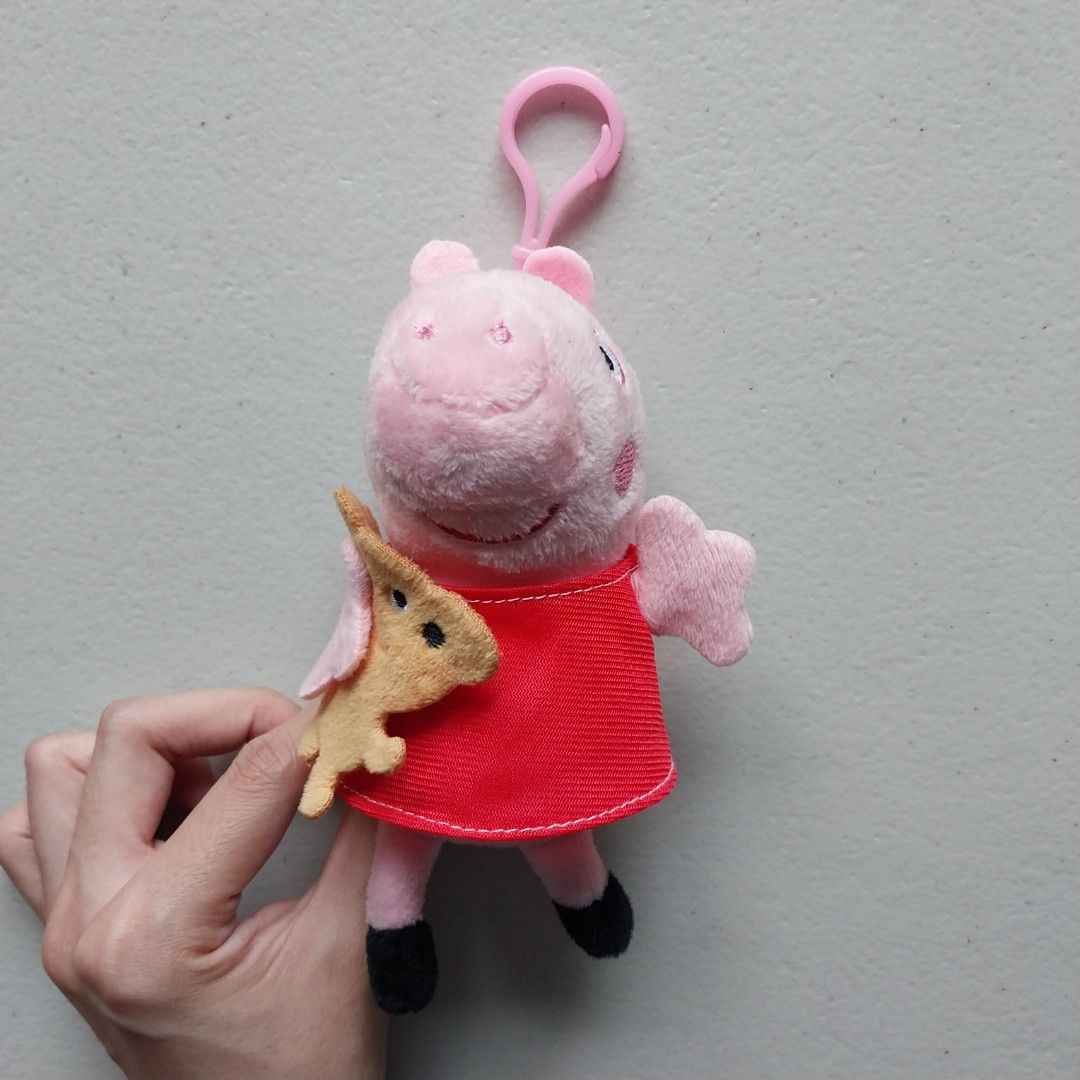 Peppa Pig Plush Toy Keychain (Category: Plushies & Soft Toys) located in Quezon City. Submitted by ddeonz (Listing ID 1226038043, Image 2). Description: .