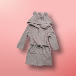(Category: ) located in . Submitted by mcsclothing (Listing ID 1226044108, Image 1). Description: .