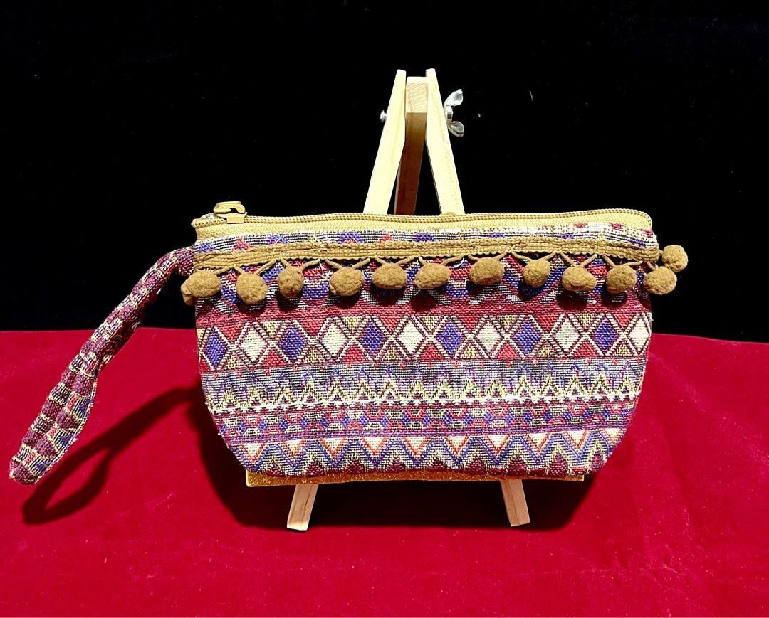 Pom pom sales woven bag