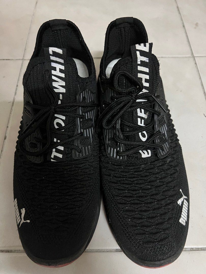 Puma off outlet white sneakers