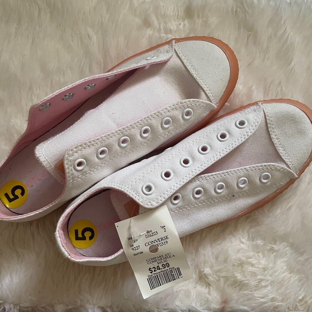 Converse pink sole sales
