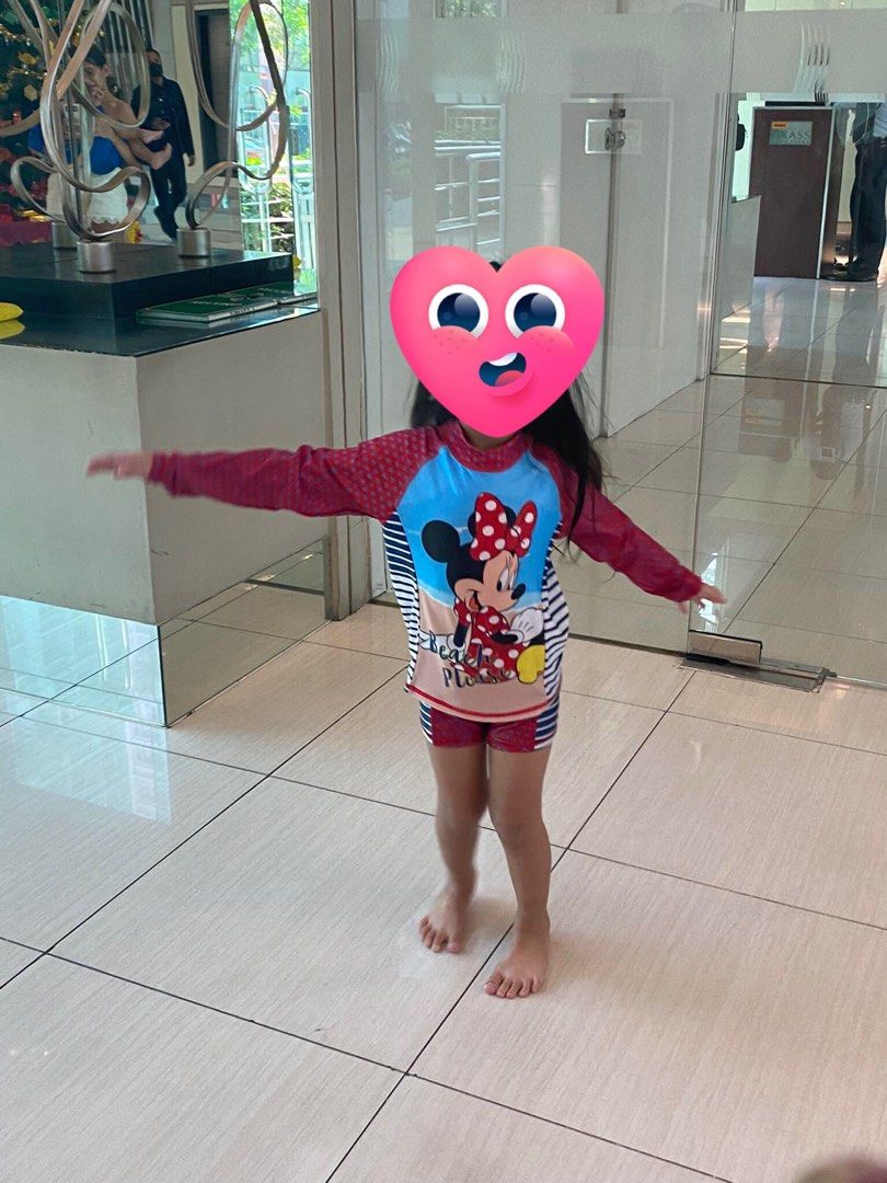 I Play. Rashguard Shirt Für Babys – UPF 50+ Sonnenschutz, Kurzärmlig, Größe 4T (3–4 Jahre)