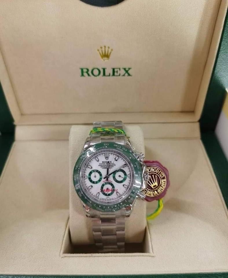 Rolex Daytona Green Bezel Men s Fashion Watches Accessories Watches on Carousell