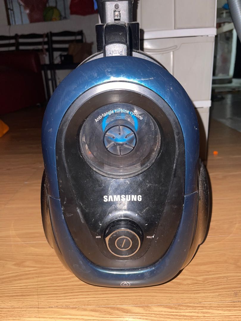 Samsung Canister Vacuum cleaner on Carousell