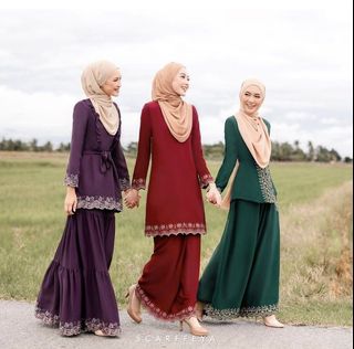 (Category: ) located in . Submitted by decluttercloset2 (Listing ID 1226122809, Image 1). Description: .