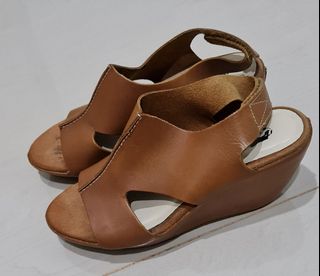 (Kategori: ) berada di . Dikirim oleh GoodDealGoodStuff (ID iklan 1226066486, Gambar 1). Deskripsi: .