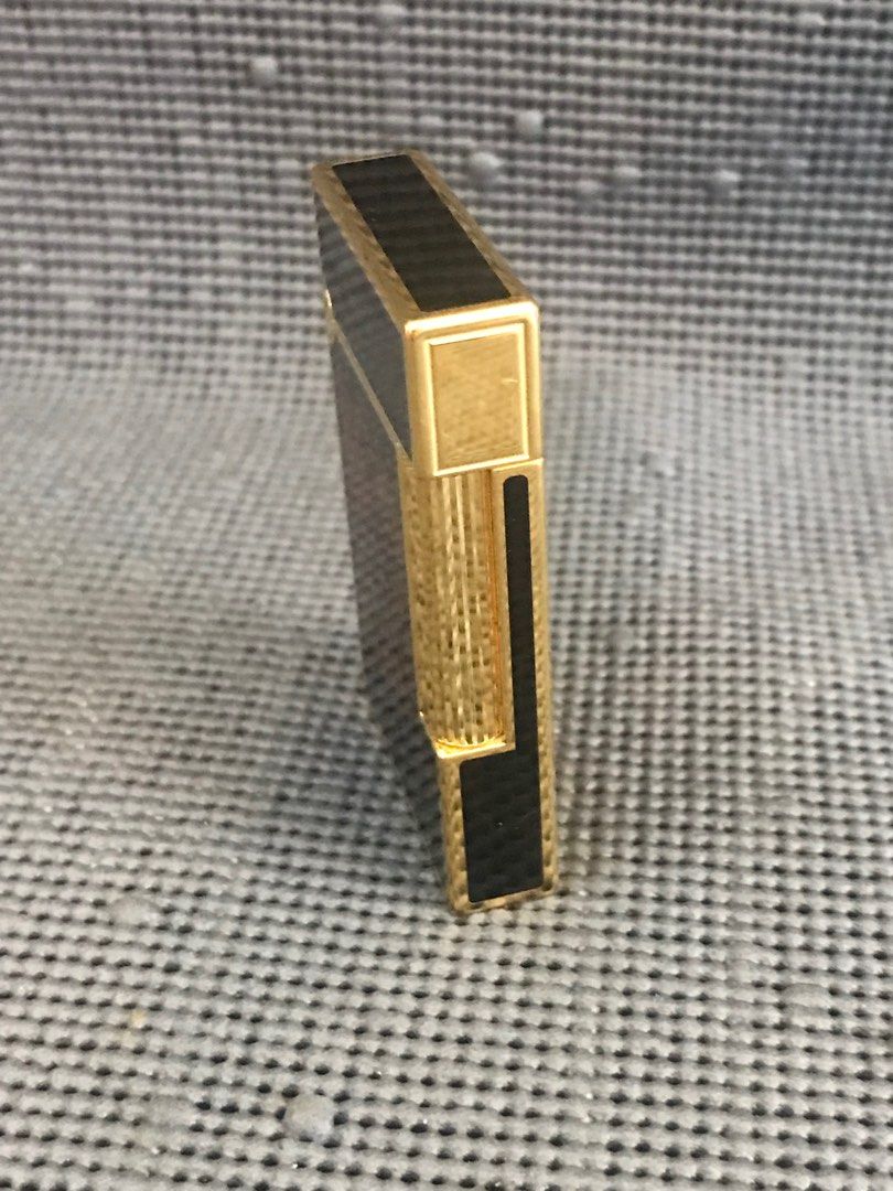 ST Dupont lighter, 名牌, 飾物及配件 Carousell