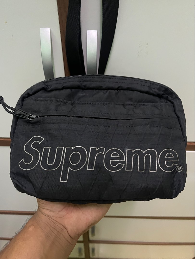 Supreme Shoulder Bag (FW18), Men's Fashion, Bags, Sling Bags on Carousell