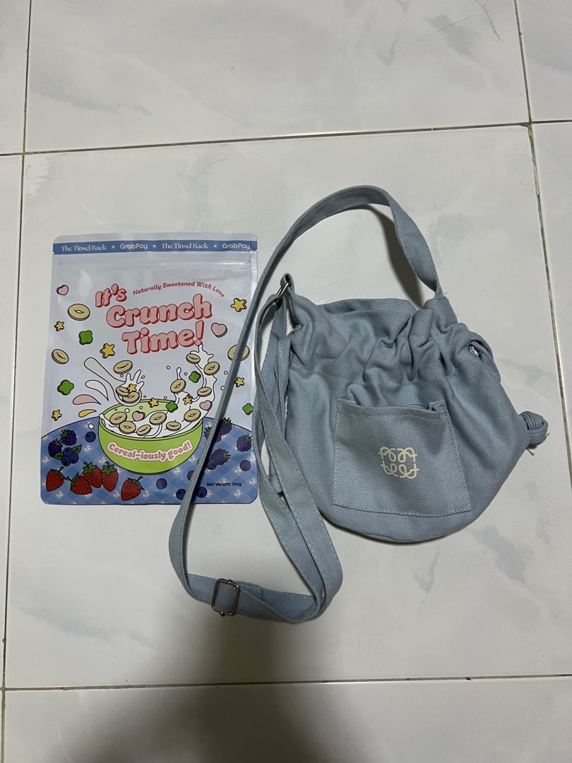 Tinsel Rack Fruit Loop Sling Bag Blueberry Blend, Women's Fashion, Bags