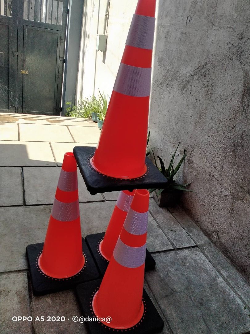 traffic cone, Commercial & Industrial, Construction & Building ...