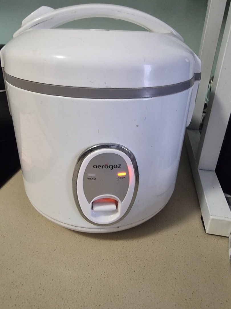 Used Rice cooker, TV & Home Appliances, Kitchen Appliances, Cookers on