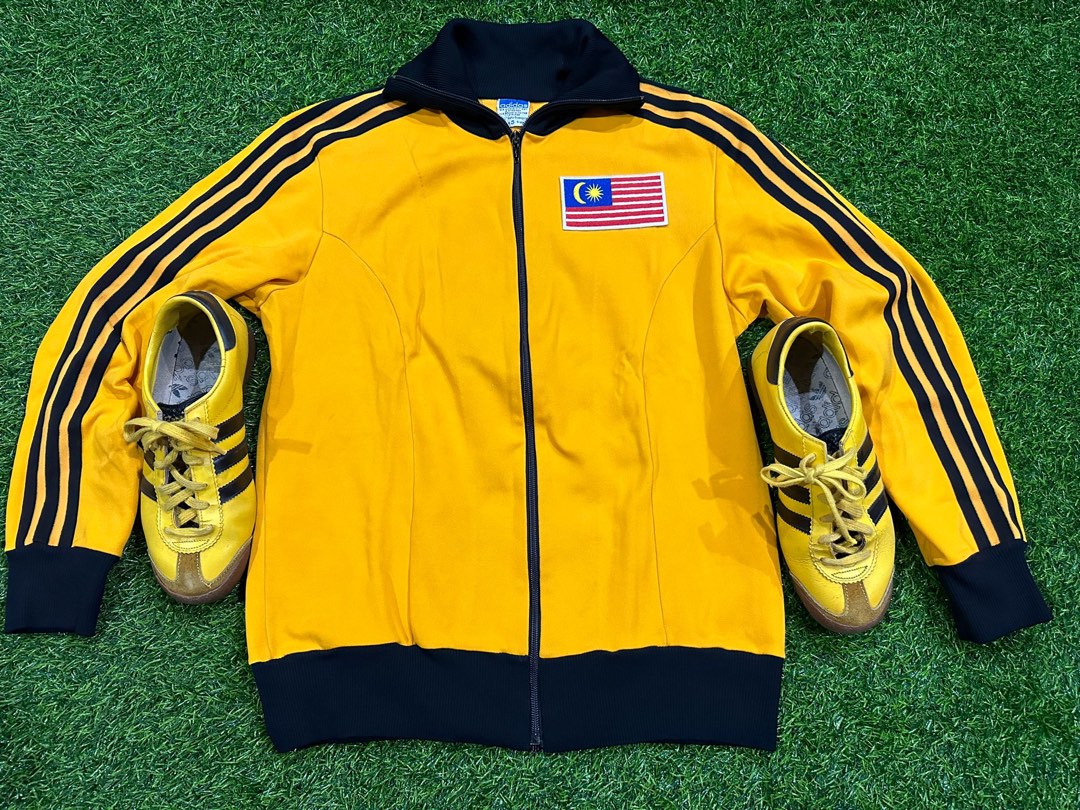 Adidas deals windbreaker malaysia