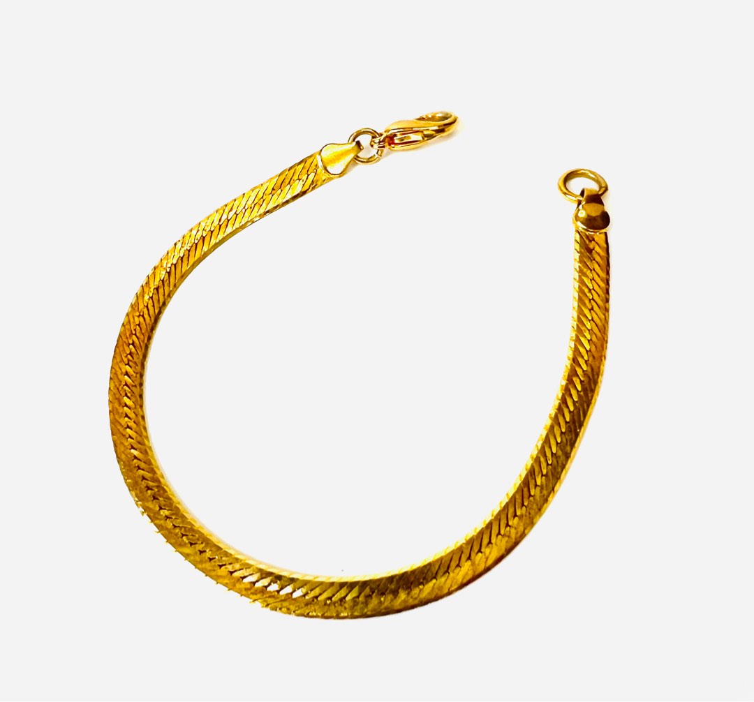 Vintage gold tone snake chain bracelet on Carousell