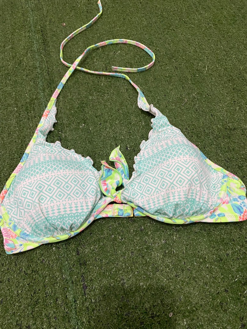 VS Victoria Secret Swimsuit Top on Carousell